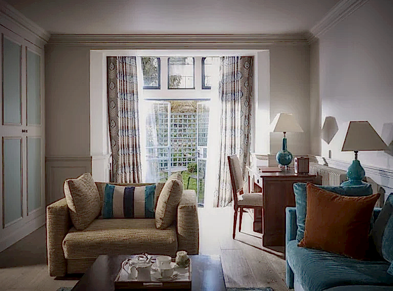 smallJunior Suite 4_view into garden