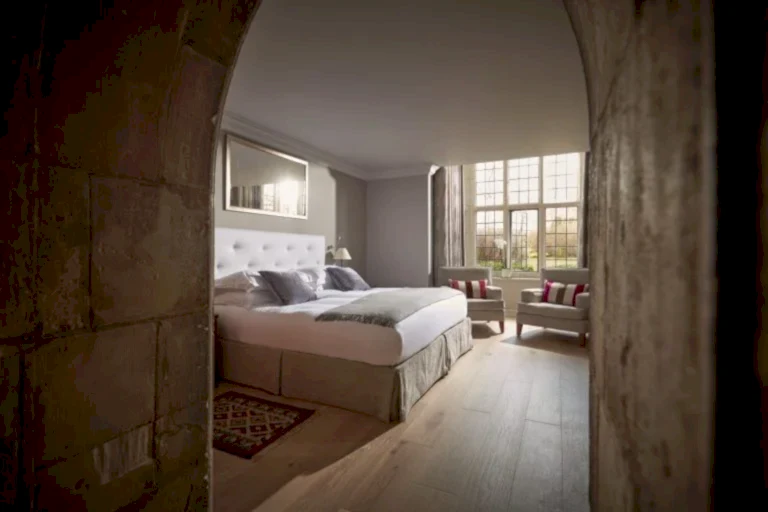 SmallSuite 2_bedroom